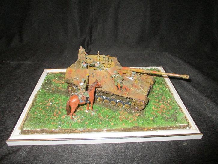 H-39,DIORAMA 1-35,GERMAN NASHORN MET GEYR CREW, Hobby en Vrije tijd, Modelbouw | Figuren en Diorama's, Gebruikt, 1:35 tot 1:50