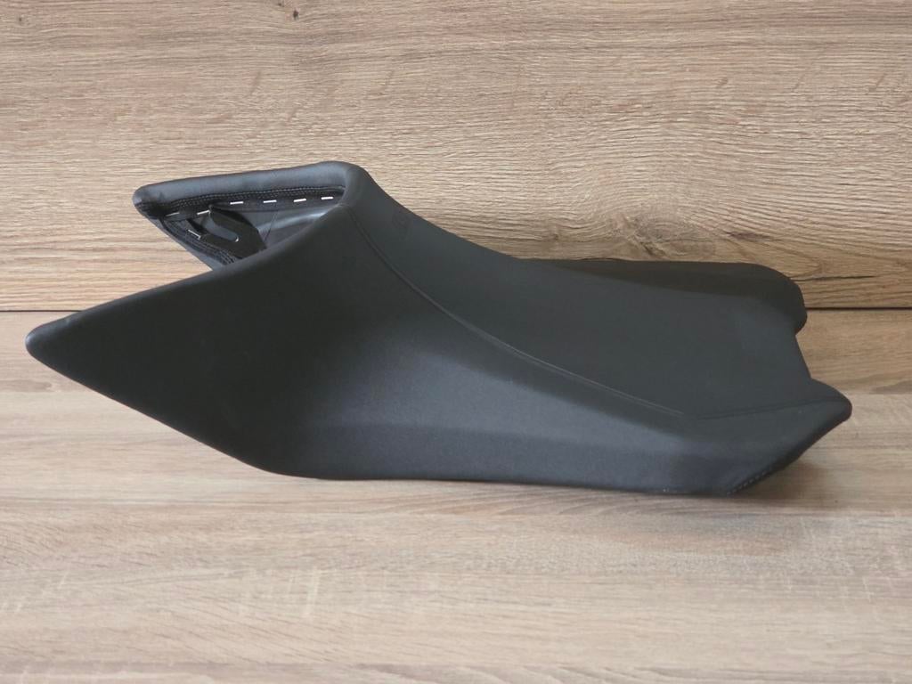 KTM 1290 super duke GT zadel ( zeer nette staat ), Ophalen, Gebruikt, Ktm, Ktm@ktm.nl