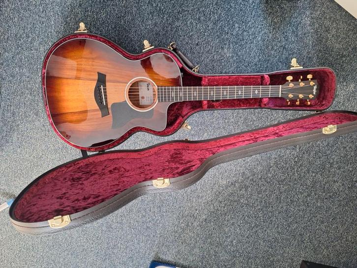 Taylor 224ce Koa Deluxe Westerngitaar met element en koffer, Muziek en Instrumenten, Snaarinstrumenten | Gitaren | Akoestisch