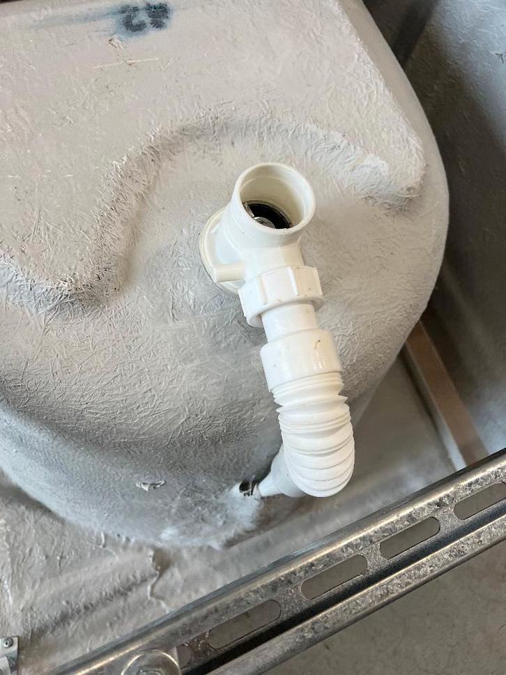 Beschadigd ligbad nummer 8 van 10., Doe-het-zelf en Verbouw, Sanitair, Gebruikt, Bad, Ophalen