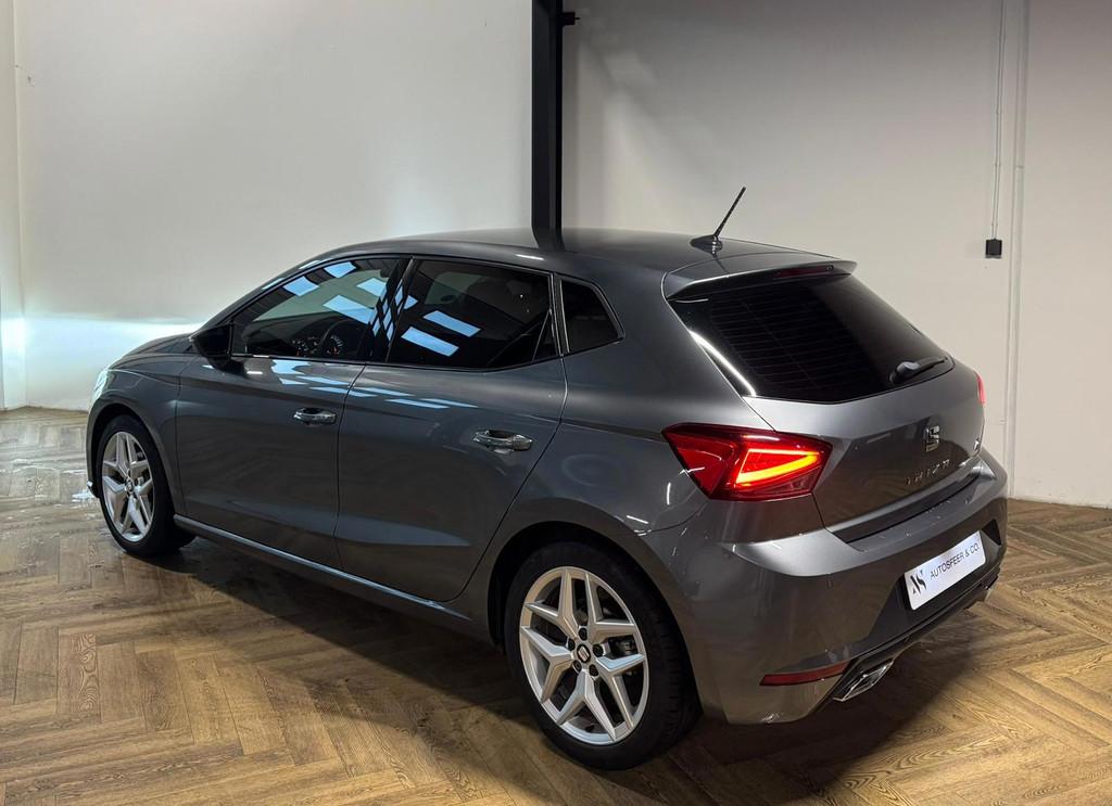 SEAT Ibiza 1.5 TSI EVO FR Business Intense', Voorwielaandrijving, Stof, Zwart, 4 cilinders