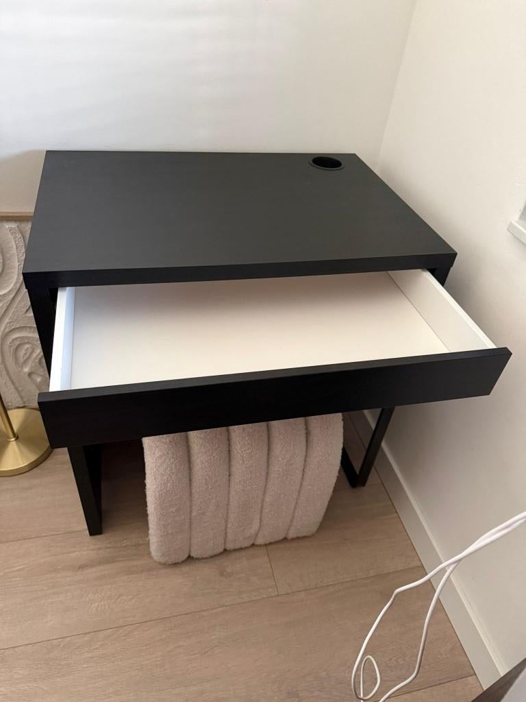 Bureau, Huis en Inrichting, Bureaus, Ophalen, Gebruikt, Scandinavisch, 50 cm