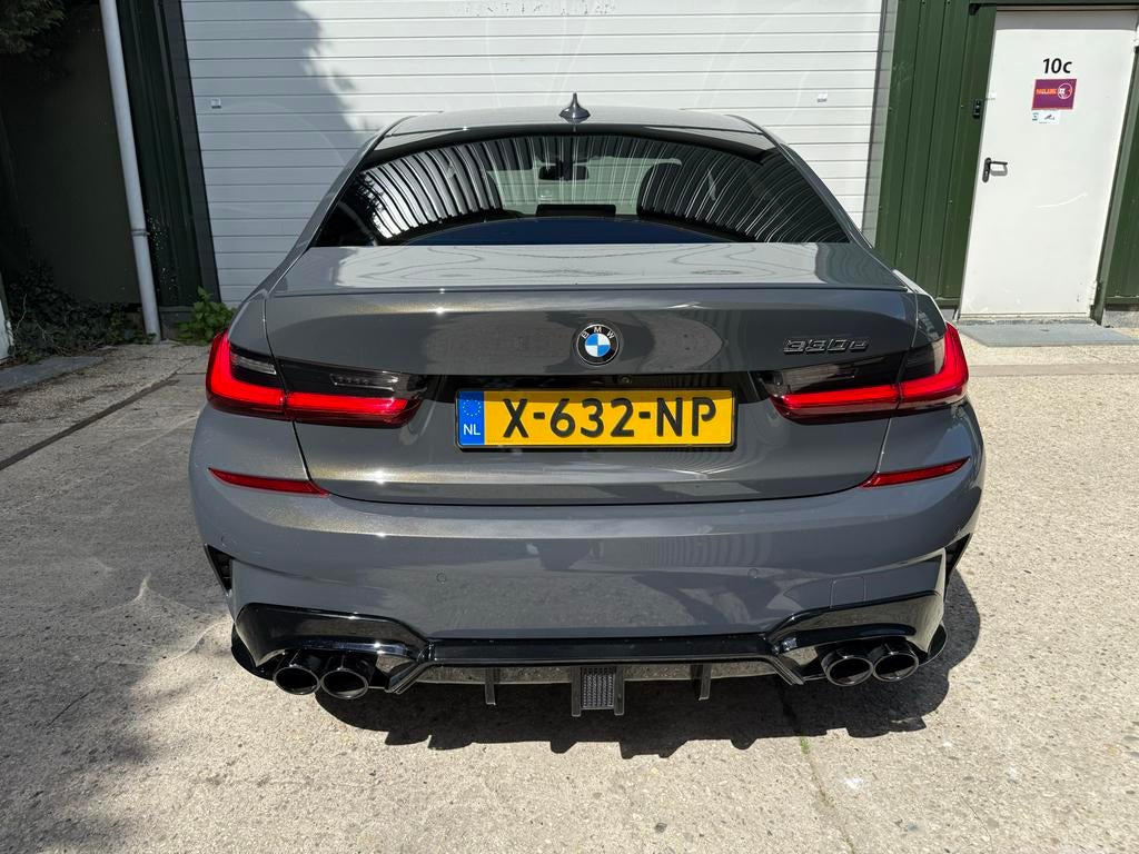 BMW 3-Serie 330e Dravitgrau 292pk M-Pakket, 1998 cc, Achterwielaandrijving, Zwart, 4 cilinders