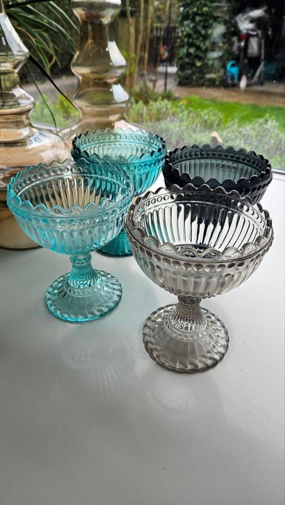 Iittala Mariskooli Marimekko coupe glas 4 stuks, Antiek en Kunst, Antiek | Glas en Kristal, Ophalen of Verzenden