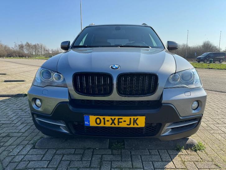 BMW X5 4.8 I AUT 2007 Grijs E70, Auto's, BMW, Particulier, X5, 4x4, ABS, Airbags, Airconditioning, Bluetooth, Boordcomputer, Centrale vergrendeling