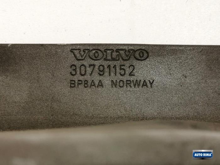 Bumperframe voor van een Volvo XC70, Gebruikt, -, -, Ophalen of Verzenden