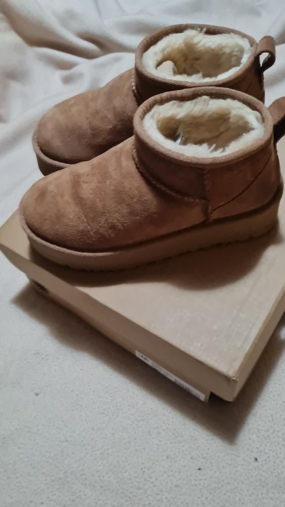Ugg maat 36, Ophalen of Verzenden, Zo goed als nieuw, Bruin