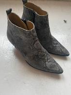 Mooie slangenprint laarsjes Femmes du Sud 38, Verzenden, Lage of Enkellaarzen, Grijs, Gedragen