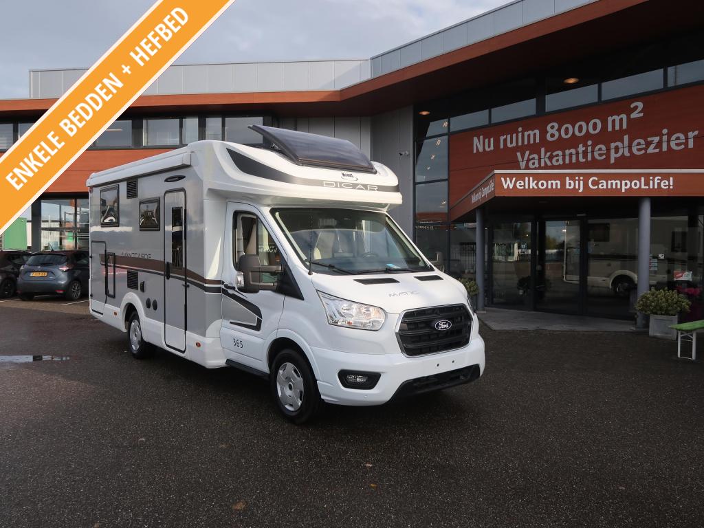 McLouis AVANTGARDE 365 AUTOMAAT, Caravans en Kamperen, Campers, Automaat, Luifel, Ford, Diesel
