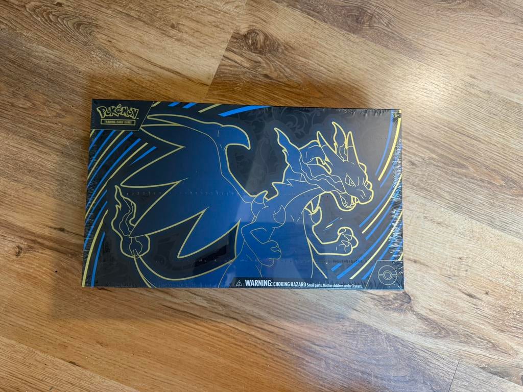Pokemon Mega Charizard X Ultra Premium Collection (UPC), Ophalen of Verzenden, Nieuw, Overige typen
