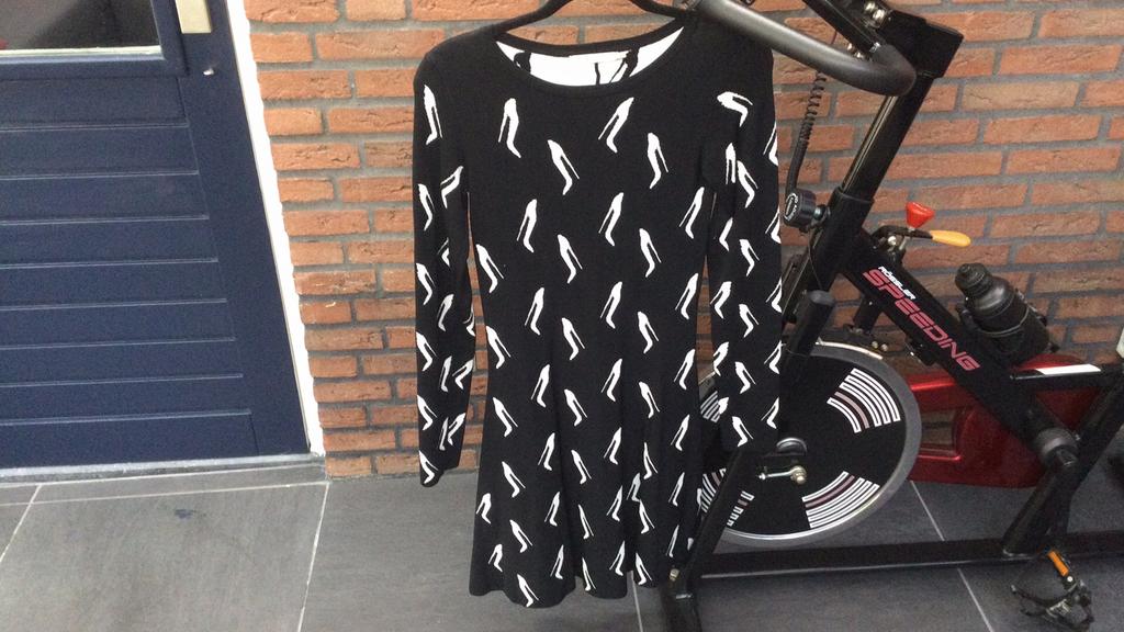 Nikkie high heels ongedragen jurk maat 36, Zwart, Ophalen of Verzenden, Zo goed als nieuw, Maat 36 (S)