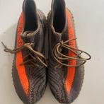 Te koop: sneakers, Yezee Boost, bruin, maat 40, Kleding | Dames, Schoenen, Ophalen of Verzenden, Zo goed als nieuw, Bruin, Sneakers of Gympen