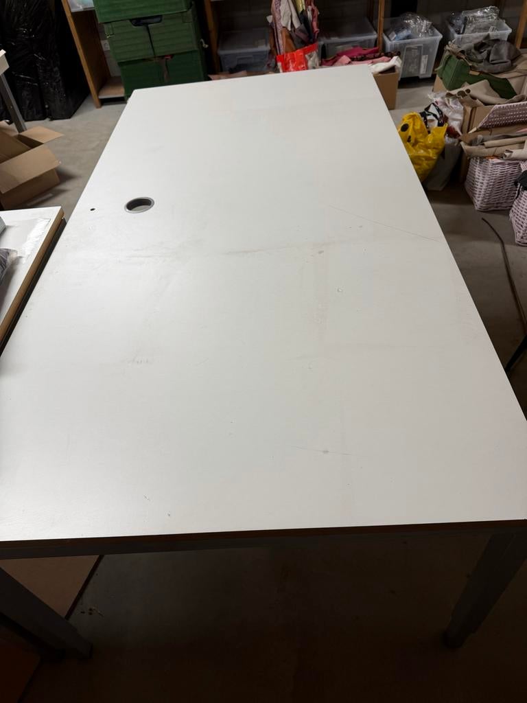Degelijk en sterk bureau met ijzeren lade, 200x100 cm, Huis en Inrichting, Bureaus, Ophalen, Met lades, Gebruikt, Overige materialen