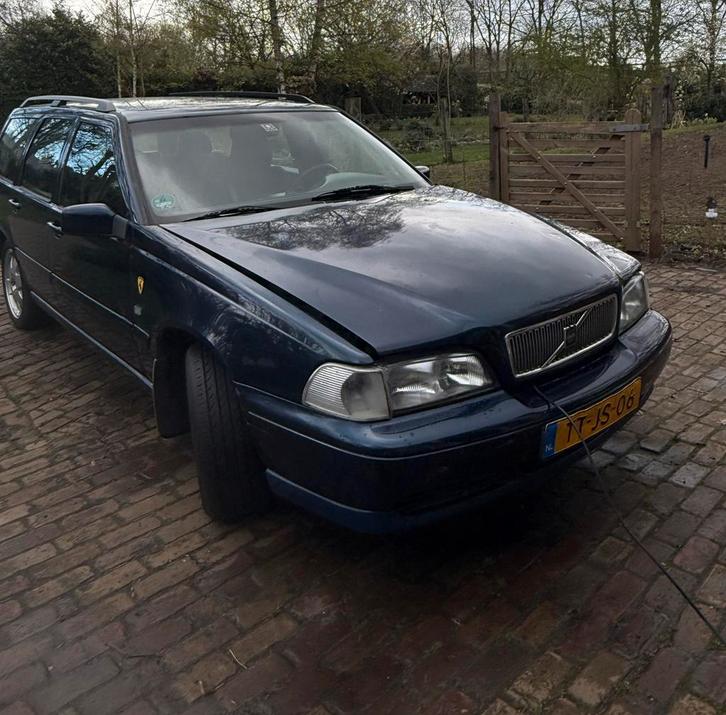 Volvo V70 2.5 1998 Blauw, Auto's, Volvo, Particulier, V70, Benzine, Stationwagon, Handgeschakeld, Origineel Nederlands, Blauw