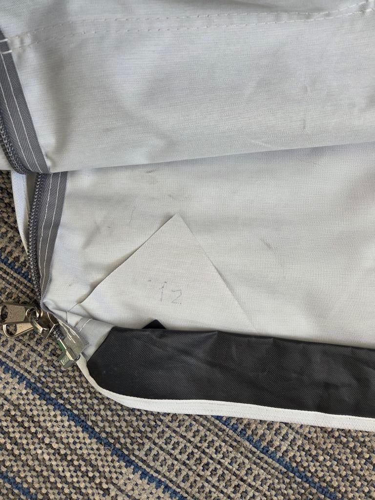 Marvella luifel kan aan caravan of voortent, Caravans en Kamperen, Ophalen