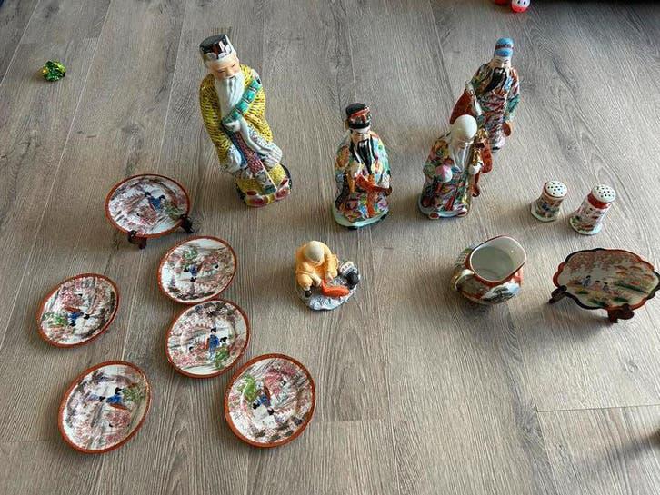 Diverse Chinese porseleinen beelden en schaaltjes, Antiek en Kunst, Ophalen of Verzenden