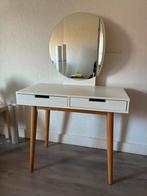 Make up table with the mirror home24, Huis en Inrichting, Woonaccessoires | Spiegels, Ophalen, Zo goed als nieuw, Minder dan 100 cm