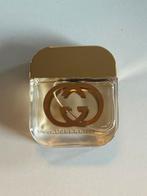 Gucci - guilty pour femme miniature 5ml edt, Verzamelen, Parfumverzamelingen, Ophalen of Verzenden, Nieuw, Miniatuur, Gevuld