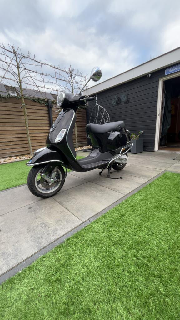 Nette Vespa LX 2T - Zwart, Ophalen, Zo goed als nieuw, Tweetakt, Vespa LX