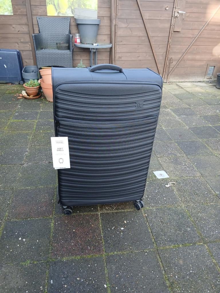 KOFFER soft shell groot, Sieraden, Tassen en Uiterlijk, Koffers, Nieuw, Minder dan 50 cm, 55 cm of meer, Zacht kunststof