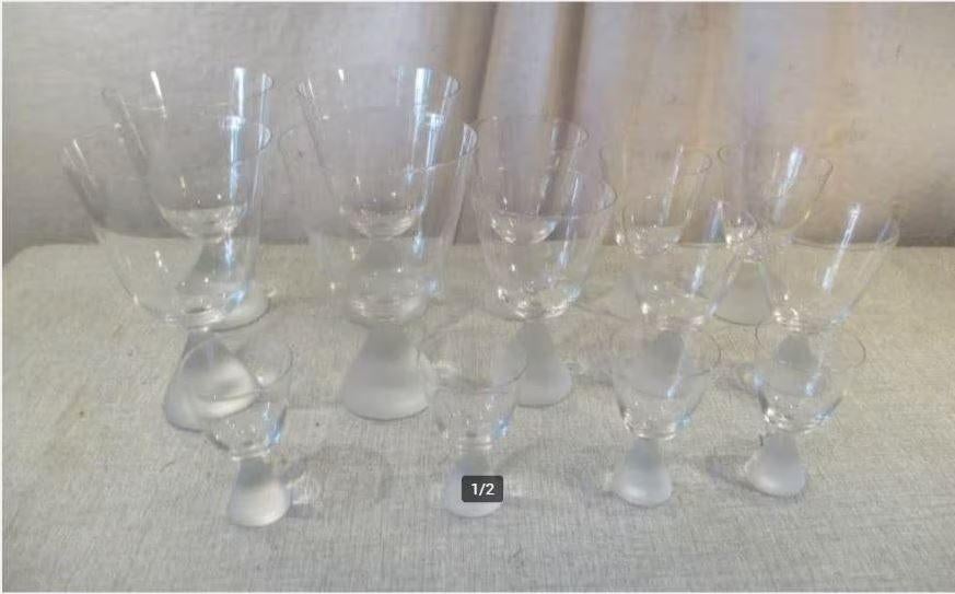 Mooie partij van Wijn- en Borrelglazen met speciale voet, Verzamelen, Glas en Borrelglaasjes, Ophalen of Verzenden, Zo goed als nieuw