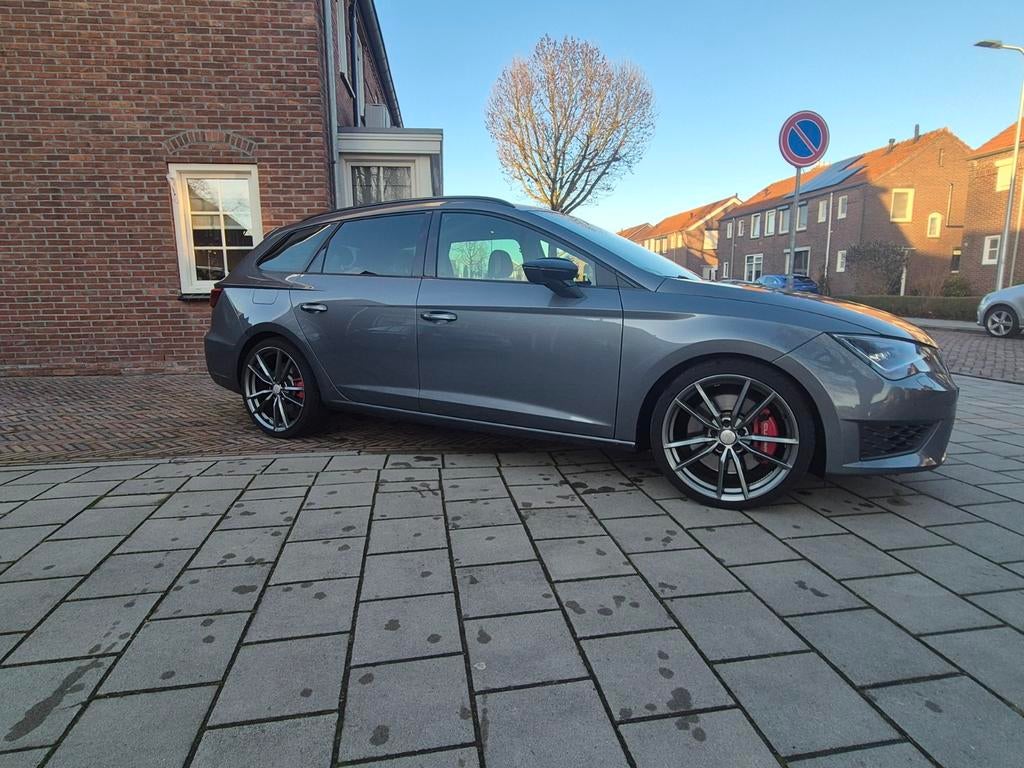 Seat Leon 2.0 TSI 290PK Dsg-6 2016 Grijs, Auto's, 15 km/l, Zwart, 4 cilinders, 1984 cc