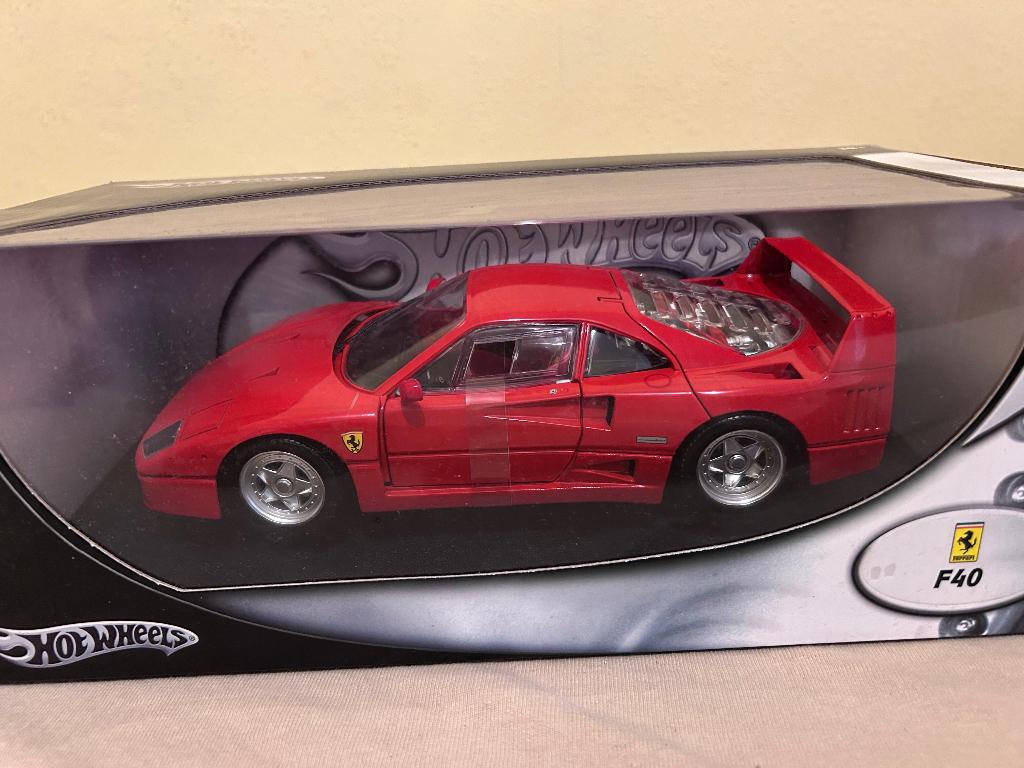 Ferrari F40 1:18 Hot Wheels, Ophalen of Verzenden, Nieuw, Motor, Hot Wheels