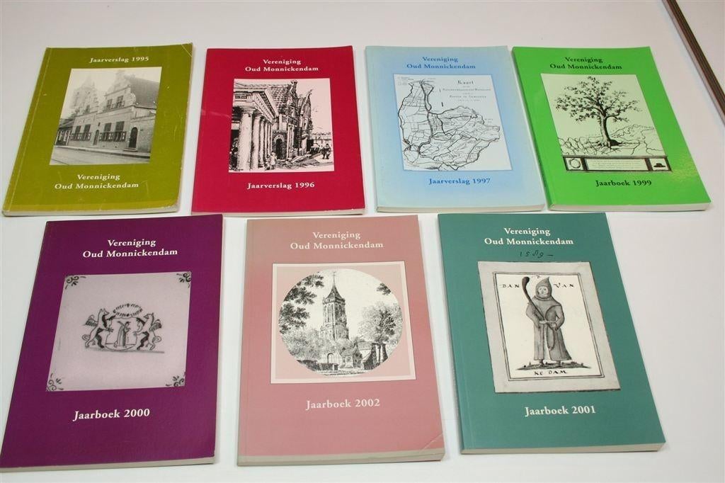 Monnickendam Geschiedenis — Jaarboeken 1995-2002 Set 7 Delen, Ophalen of Verzenden, Gelezen