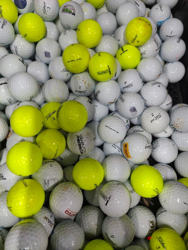 Titleist Tour soft golfballen 50 stuks mega deal, Ophalen of Verzenden, Bal(len)