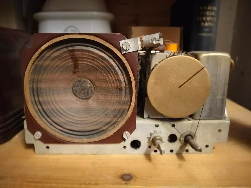 RCA Victor radio sloop toestel, Ophalen