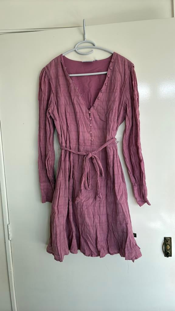 Oudroze jurk, Kleding | Dames, Ophalen of Verzenden, Nieuw, Roze, Onder de knie