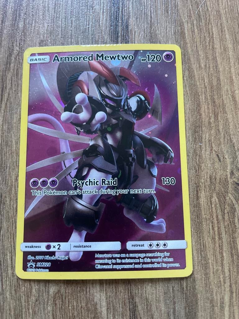 Armored Mewtwo SM228 Pokemon Kaart, Ophalen, Zo goed als nieuw, Losse kaart