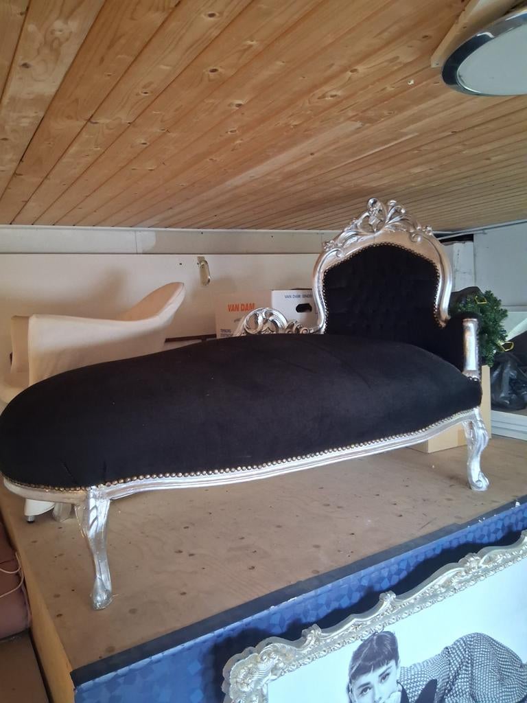 Barok stijl bankje zilver met zwart velours, Huis en Inrichting, Gebruikt, Barok, Eenpersoons, Minder dan 75 cm