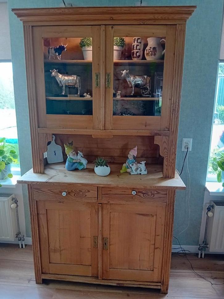 Oude Grenen kast ,moet snel opgehaald, Huis en Inrichting, Kasten | Buffetkasten, Zo goed als nieuw, 150 tot 200 cm, 50 tot 100 cm
