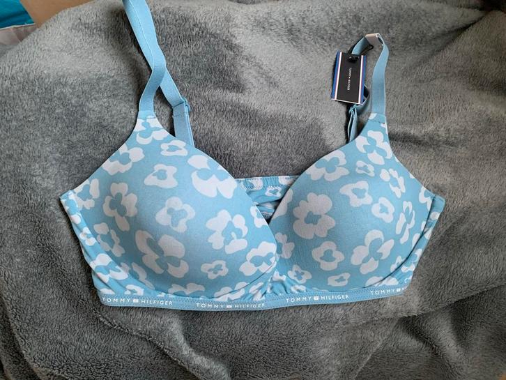 Tommy Hilfiger bh nieuw (Maat 80 C), Kleding | Dames, Ondergoed en Lingerie, BH, Blauw, Verzenden