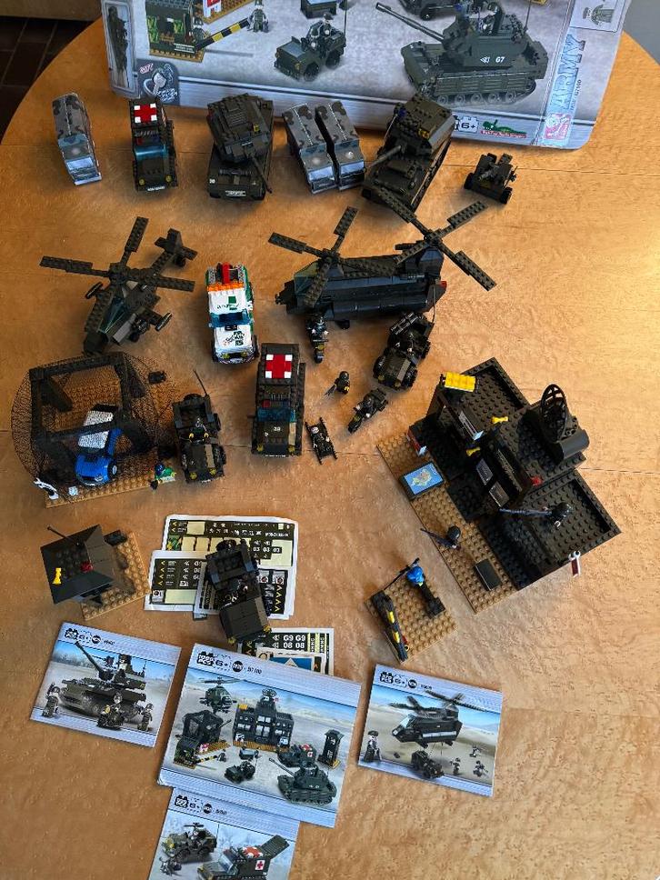 Sluban Army bouwset, Kinderen en Baby's, Speelgoed | Bouwstenen, Zo goed als nieuw, Overige merken, Ophalen