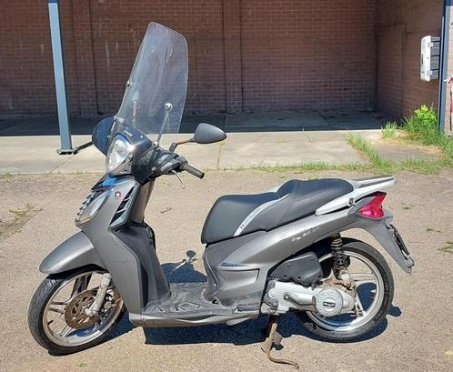 Malaguti Centro - 2010, Fietsen en Brommers, Scooters | Piaggio, Gebruikt, Overige modellen, Maximaal 45 km/u, Benzine, Ophalen