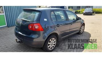 Portier 4Deurs rechts-voor van een Volkswagen Golf beschikbaar voor biedingen