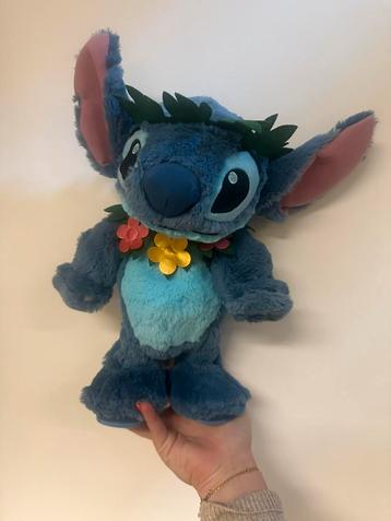 Disney Stitch Dance & Sing interactieve knuffel beschikbaar voor biedingen
