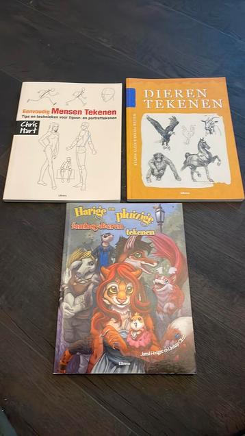 Dieren, mensen en fantasie dieren tekenboeken beschikbaar voor biedingen