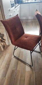 2 eetkamerstoelen. Terra kleur. 25€ p.St., Huis en Inrichting, Stoelen, Twee, Overige kleuren, Ophalen of Verzenden, Zo goed als nieuw