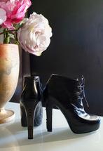 Chanel zwart lederen schoenen met hoge hak., Kleding | Dames, Ophalen of Verzenden, Zo goed als nieuw, Zwart