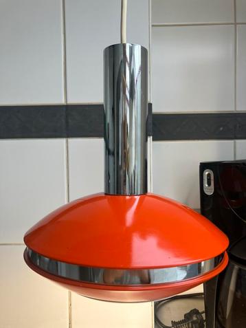 Vintage UFO hanglamp Massive gelakt/chroom, jaren ‘60 beschikbaar voor biedingen