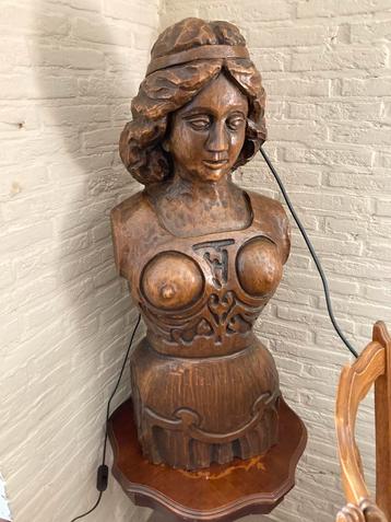 Massief houten vrouwen torso beschikbaar voor biedingen