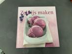 Boek. Zelf ijs maken., Ophalen of Verzenden, Zo goed als nieuw