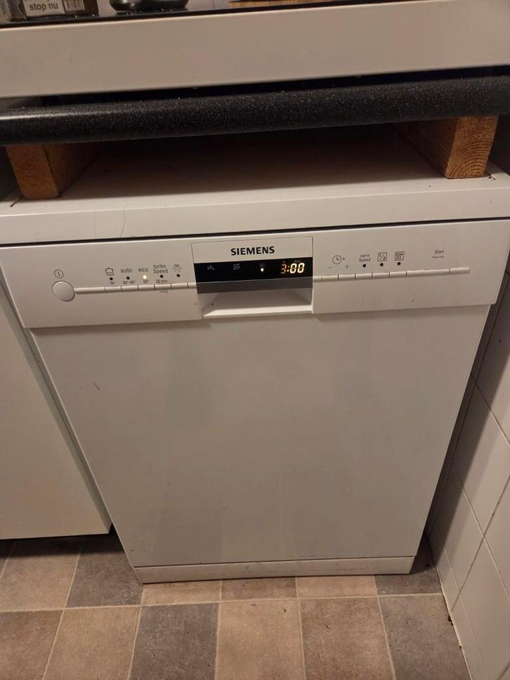 Vaatwasser Siemens - E15 melding - Voor de klusser, Witgoed en Apparatuur, Vaatwasmachines, Gebruikt, Vrijstaand, 85 tot 90 cm