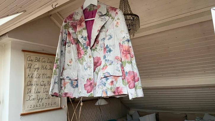 Mooie kwaliteit linnen jasje, gevoerd, getaileerd, 40/42, Kleding | Dames, Jasjes, Kostuums en Pakken, Zo goed als nieuw, Maat 38/40 (M)