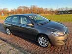 Peugeot 308 1.2 E-thp 81KW/110PK SW 2017 Grijs, Stof, 1199 cc, 1165 kg, Origineel Nederlands