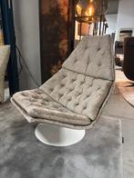 Artifort F588 draaibare fauteuil refurbished in velours, Ophalen of Verzenden, Zo goed als nieuw, Rond, Stof