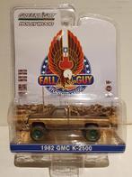 Greenlight 1/64 1982 GMC K-2500 (Greenmachine), Ophalen of Verzenden, Nieuw, Auto